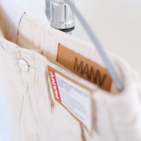 M53.　LUDMILA　ベイカーパンツ　Off　White　M-107