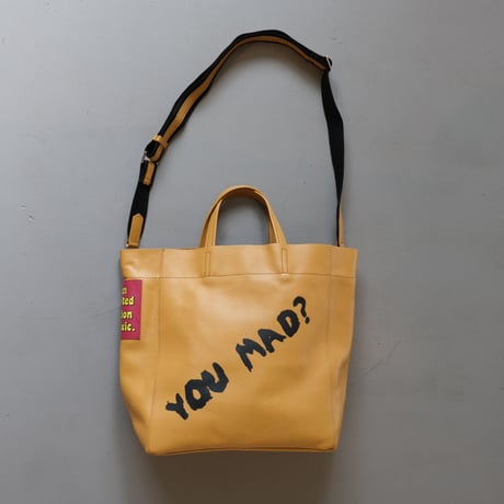 INTOXIC.    RESONATES    Mad strap tote   アーモンドベージュ