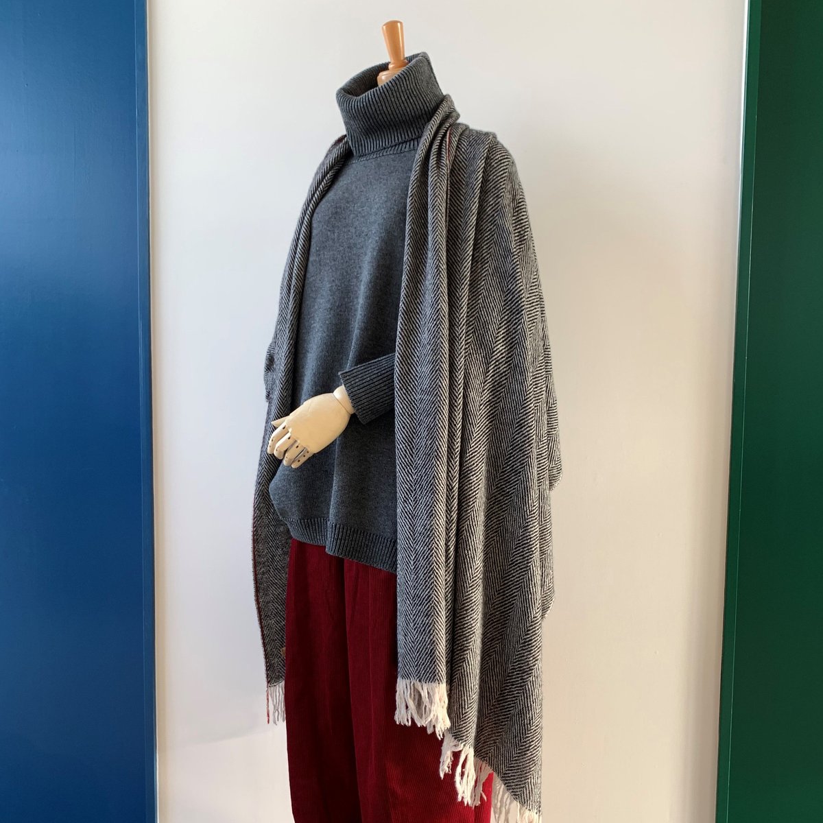 suzuki takayuki herring-bone shawl black 21