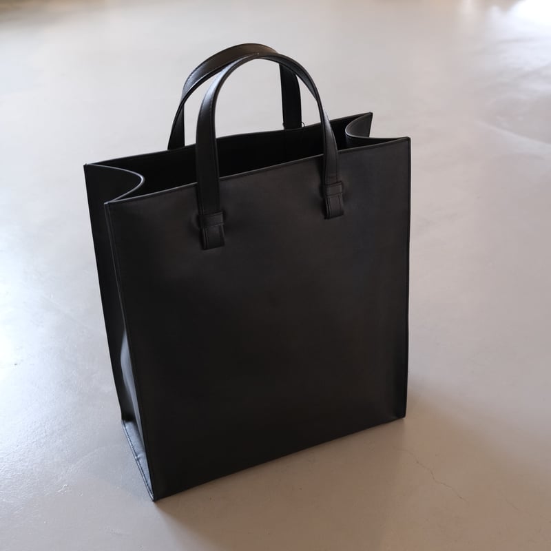 intoxic. イントキシック RESONATES TAKEN PLAIN BLACK RE