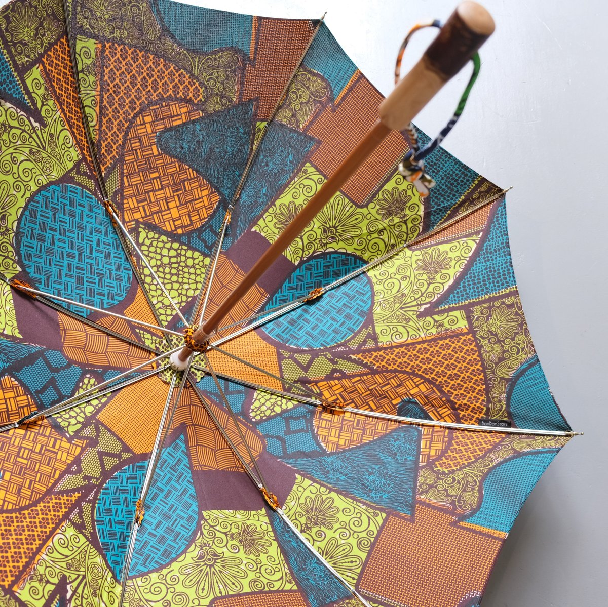 【新品】BonBonStore　あじさい柄の日傘 bonbonstore アフリカンバティック長傘（日傘）BON-21014 | geep