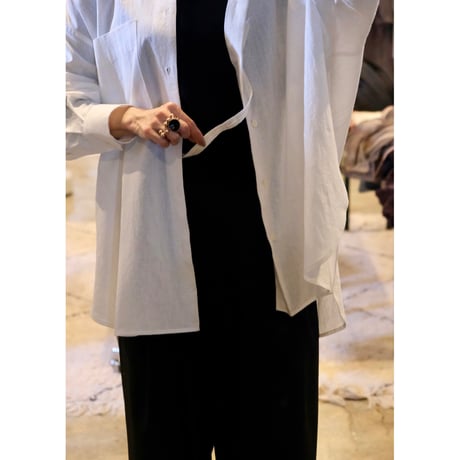 M53. LINEN WHITE SHIRT