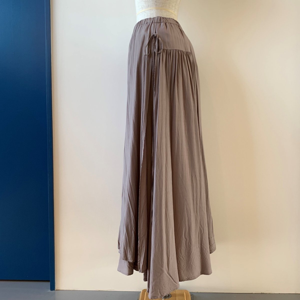 suzuki takayuki long skirt gray A211-22 |