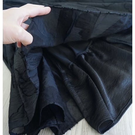 THOMAS MAGPIE　2242607 Sheer Jacquared