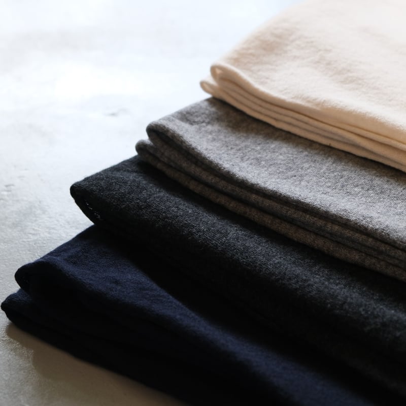 BATONER Goods INNOCENT CASHMERE MUFFLER BN-22F