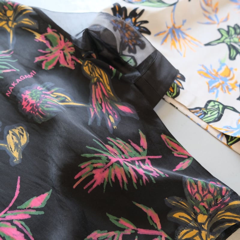 NAKAGAMI ボタニカル柄トップス BLACK N0522S0020 | geep