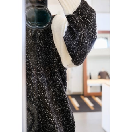 Thomas magpie   knit “WH@T”