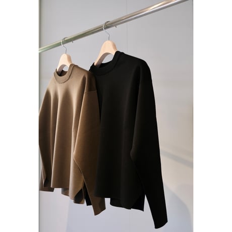 BATONER Women  32G SMOOTH WOOL CREW NECK