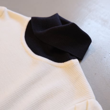 SINME バイカラータートルニット  S21AW-14   オフ × ネイビー