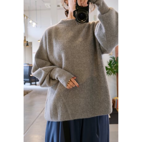 BATONER  Women CASHMERE FOX FINGERHOLE BOAT NECK