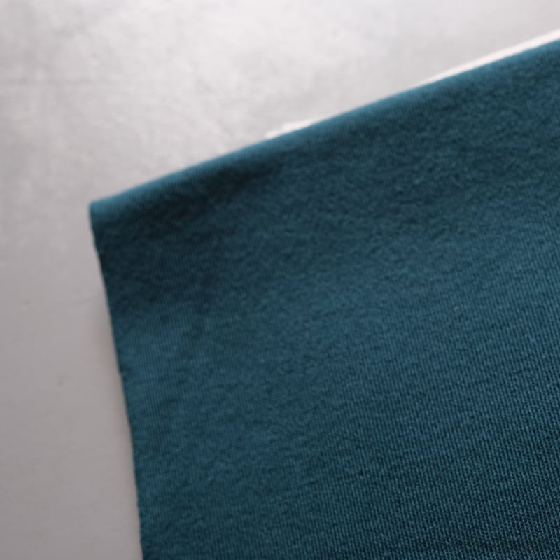 BATONER EXTRA FINE WOOL SMOOTH STOOL BN-23