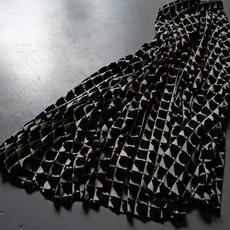 THOMAS MAGPIE　トーマスマグパイ　block pleats skirt【2211608】