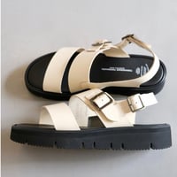 BEAUTIFUL SHOSE ｜ S.S.BELT SANDALS ｜ GLOXI CUT THICK SOLE｜ IVORY