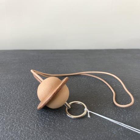 planet reel key holder　/　nude