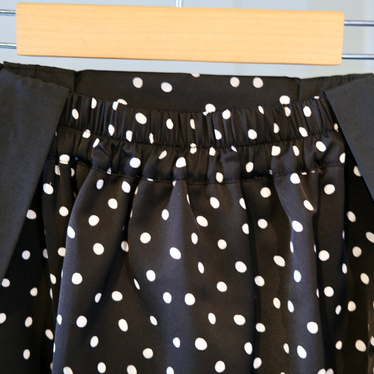 週末限定価格Thomas magpie randomdot on skirt Thomas magpie randomdot on dot skirt (2way) 2