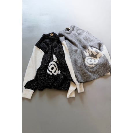 Thomas magpie   knit “WH@T”