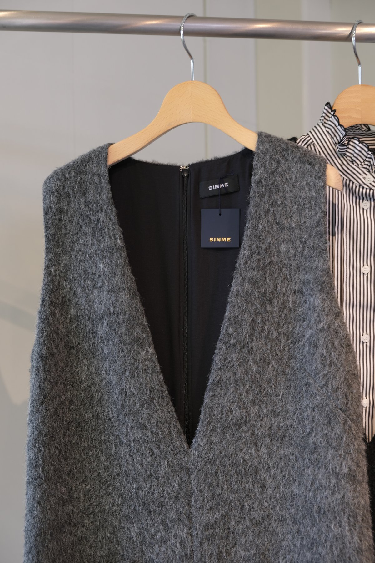 SINME シンメ ディープVネックワンピース アルパカ モフモフ fit=scale-down,w=1200