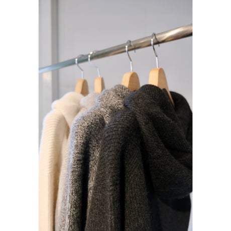 BATONER Women CASHMERE FOX PULL PARKER