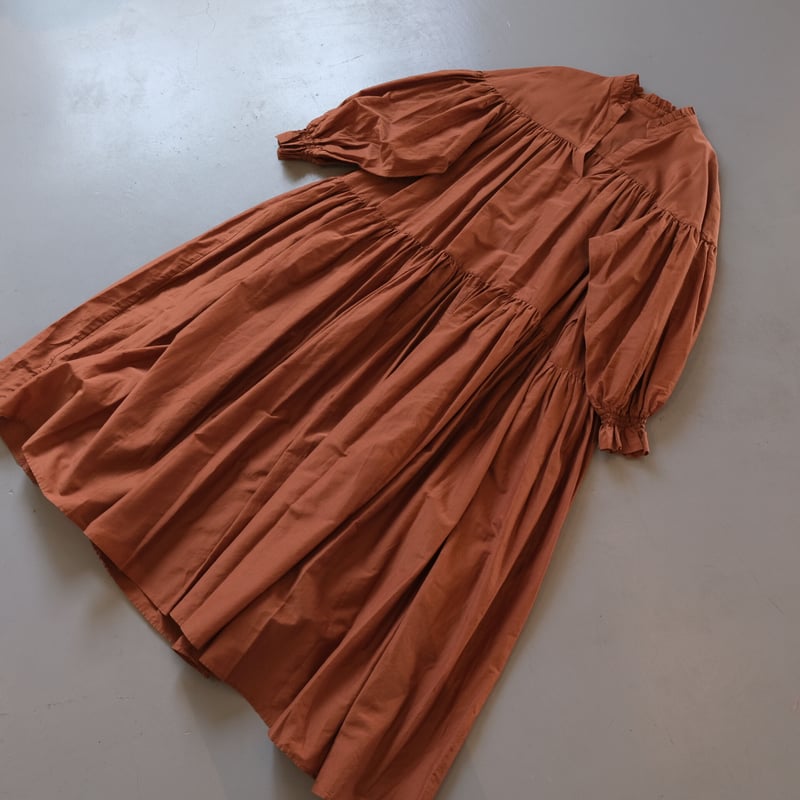 THOMAS MAGPIE silk one-piece【2222405】 BROWN |