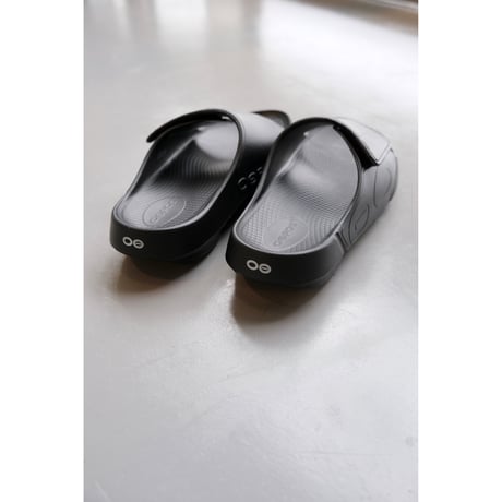 OOFOS  Men's OOahh Sport Flex - Black/Matte