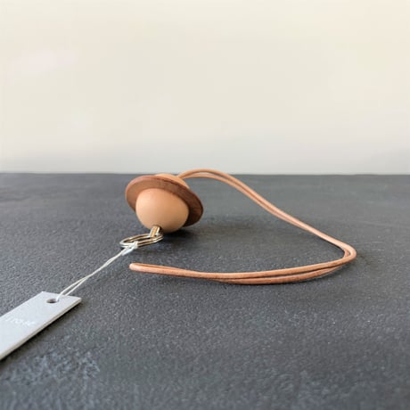 planet reel key holder　/　nude