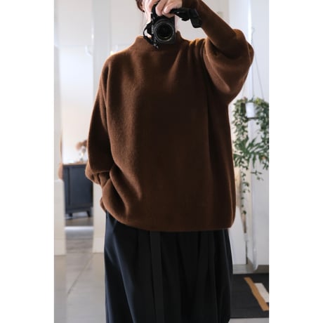 BATONER Woman CASHMERE FOX BOAT NECK FINGERHALL BROWN