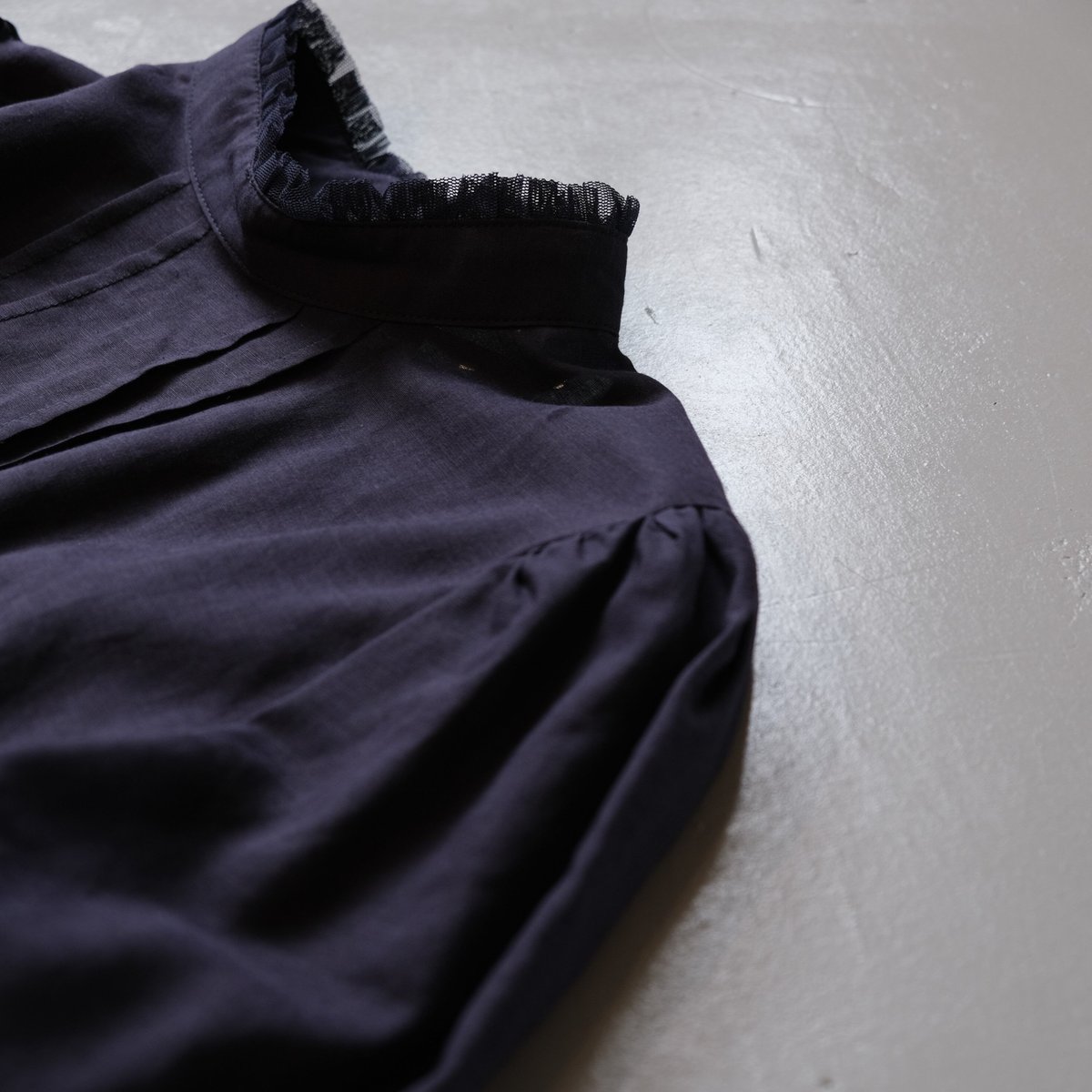 SINME ハイネック SINME シンメ ハイネックピンタックOP ネイビー S21-AW-13-01 | geep