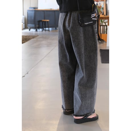 M53. BELTED DENIM PANTS  MP-016