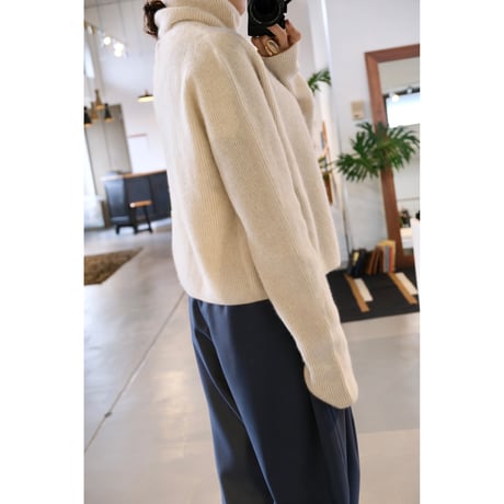BATONER Women  CASHMERE FOX CASHMERE FOX UNIQUE TURTLE
