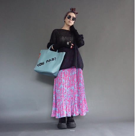 INTOXIC.    RESONATES    Mad strap tote    ナイルブルー