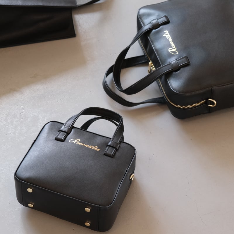 intoxic. イントキシック RESONATES LITTLE IDIOT PLAIN R