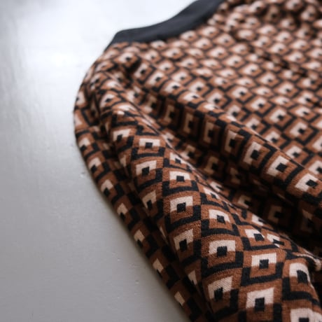 THOMASMGPIE　トーマスマグパイ　BLOCK W　JACQUARD　CARDIGAN　2213708