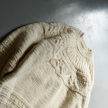 BATONER　Men SPREAD ALAN CREW NECK 　IVORY　BN-21FM-054