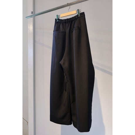 NAKAGAMI ラップワイドパンツ  black