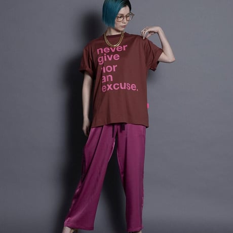 THOMAS MAGPIE　BIG T-shirt Never give【2213857】