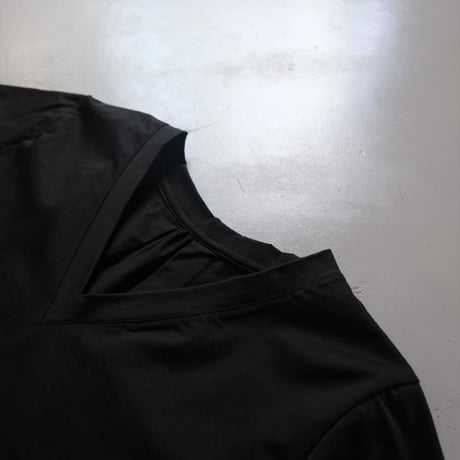 THOMAS MAGPIE　back frill tops　2212808