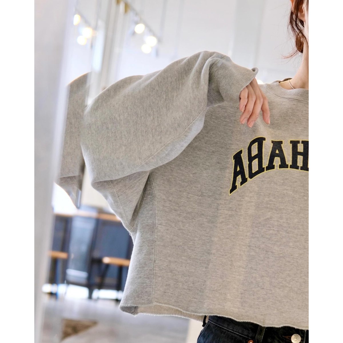 R JUBILEE - R JUBILEE  アール ジュビリー 24AW Say Hello Cropped Sweatshirt クロップド スウェットトレーナー RJ24210010 グレー F R JUBILEE Say Hello Cropped Sweatshirt | geep