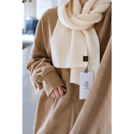⁡BATONER SOLID WOOL MUFFLER
