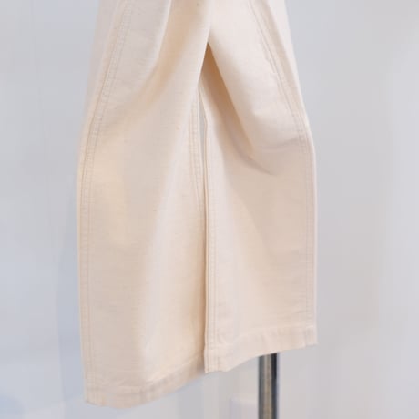 M53.　LUDMILA　ベイカーパンツ　Off　White　M-107