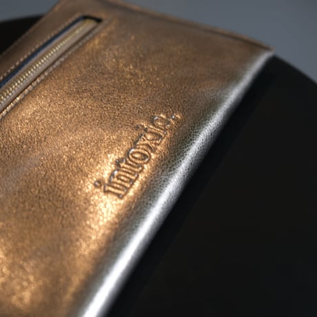 INTOXIC.  Twin long wallet champagne