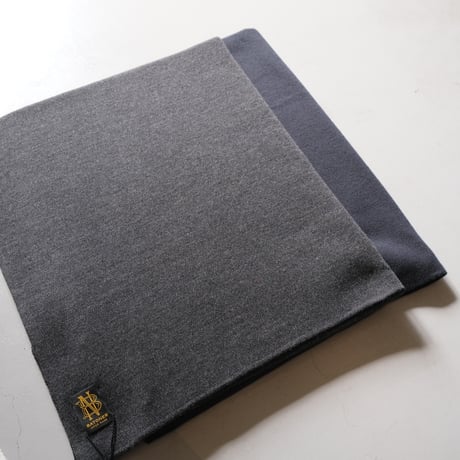 BATONER    EXTRA FINE WOOL SMOOTH STOOL   BN-23FI-001