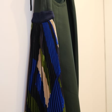 NAKAGAMI　N0222A0035　プリーツ切替スリップドレス　blue×green