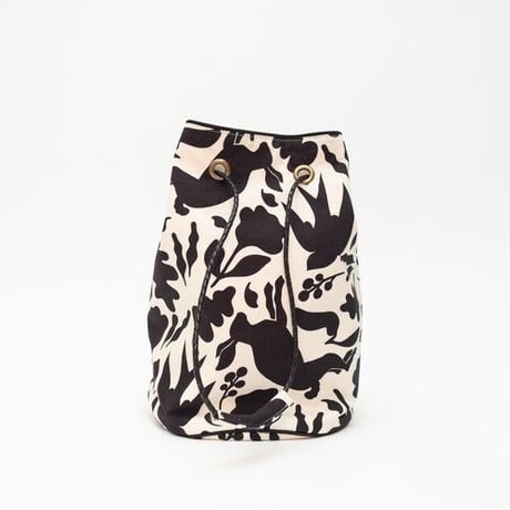 YARN&COPPER　Organic Cotton bucket bag 'Bramley Hedge' Cream