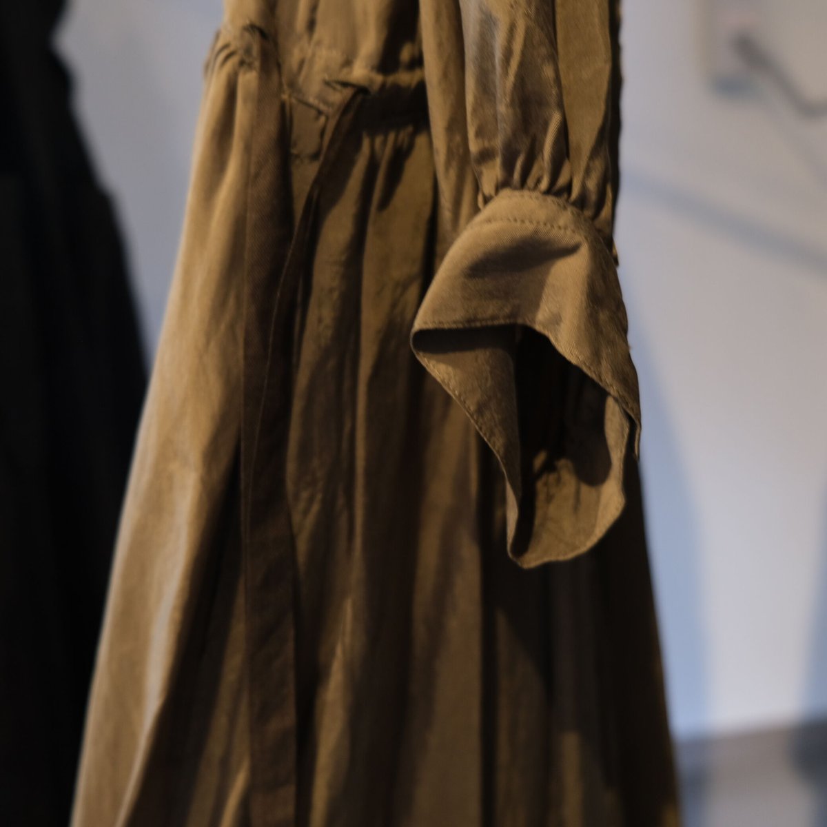 suzuki takayuki dropped torso dress Kahki A221- suzuki takayuki dropped torso dress Kahki A221-
