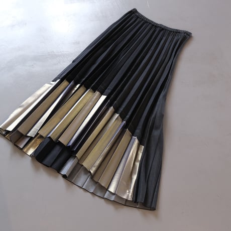NAKAGAMI　デニムプリーツスカート（black）N0323S0009