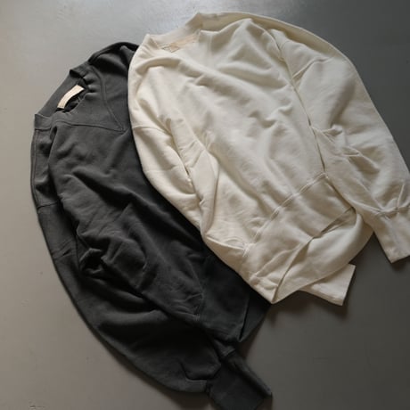 R JUBILEE　アール ジュビリー Tuck Sleeve Sweat　RJ2209 9011