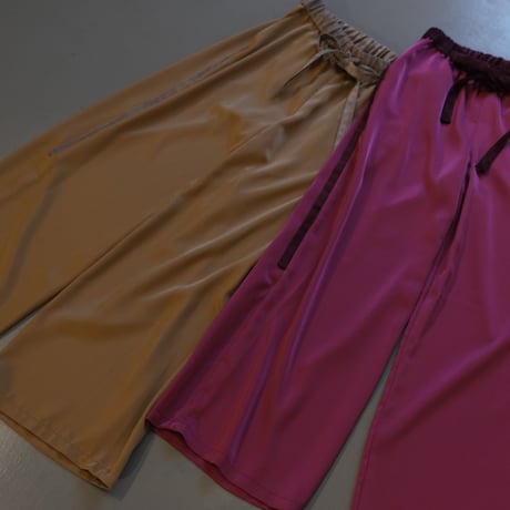 THOMAS MAGPIE　satin pants【2213303】