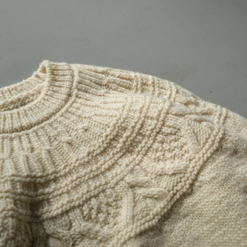 BATONER Men SPREAD ALAN CREW NECK IVORY BN-21F