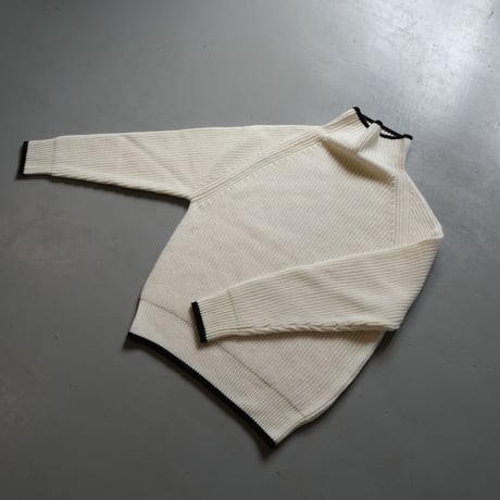 SINME　シンメ　ボトルネックタートル　S21-AW-12　WHITE×BLACK