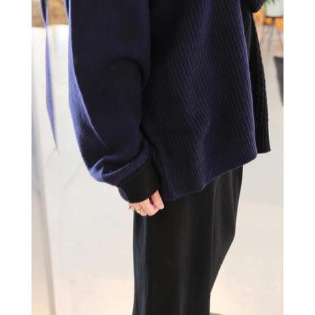 Thomas magpie    bicolor aran knit